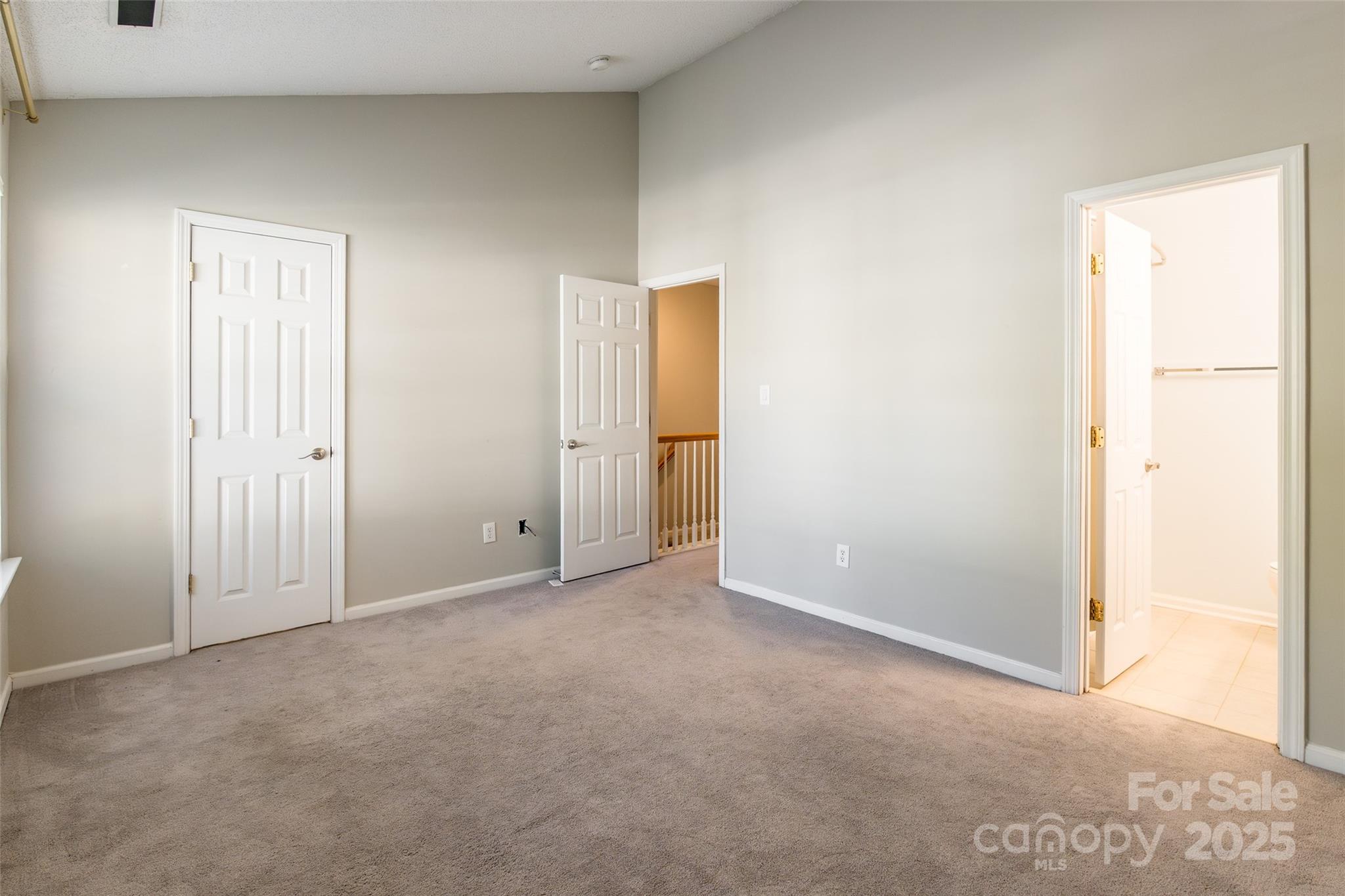 Savannah Townhomes - Residential