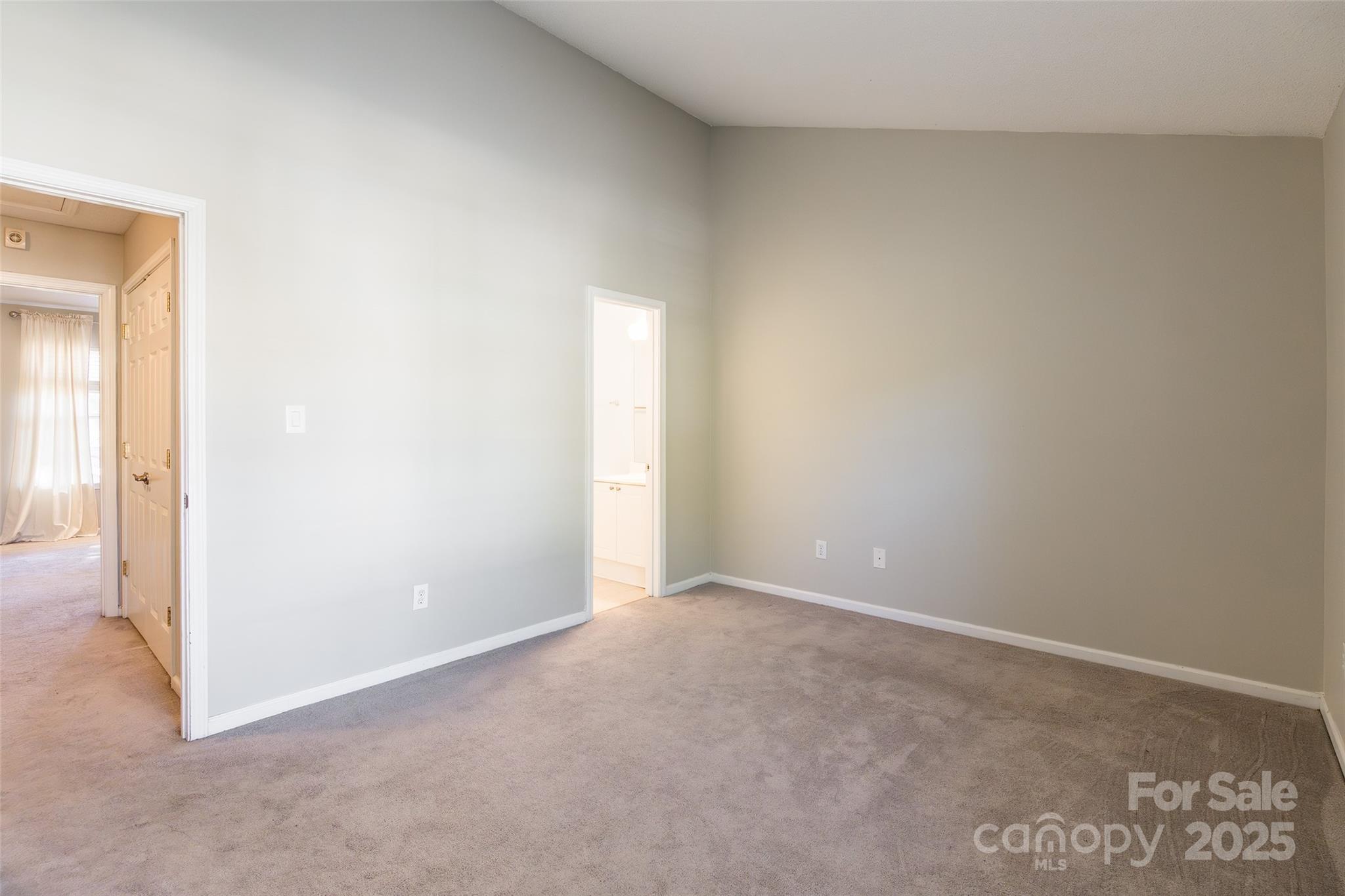 Savannah Townhomes - Residential