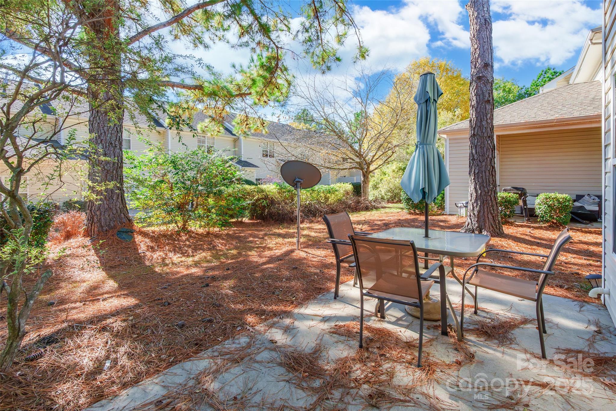 Savannah Townhomes - Residential