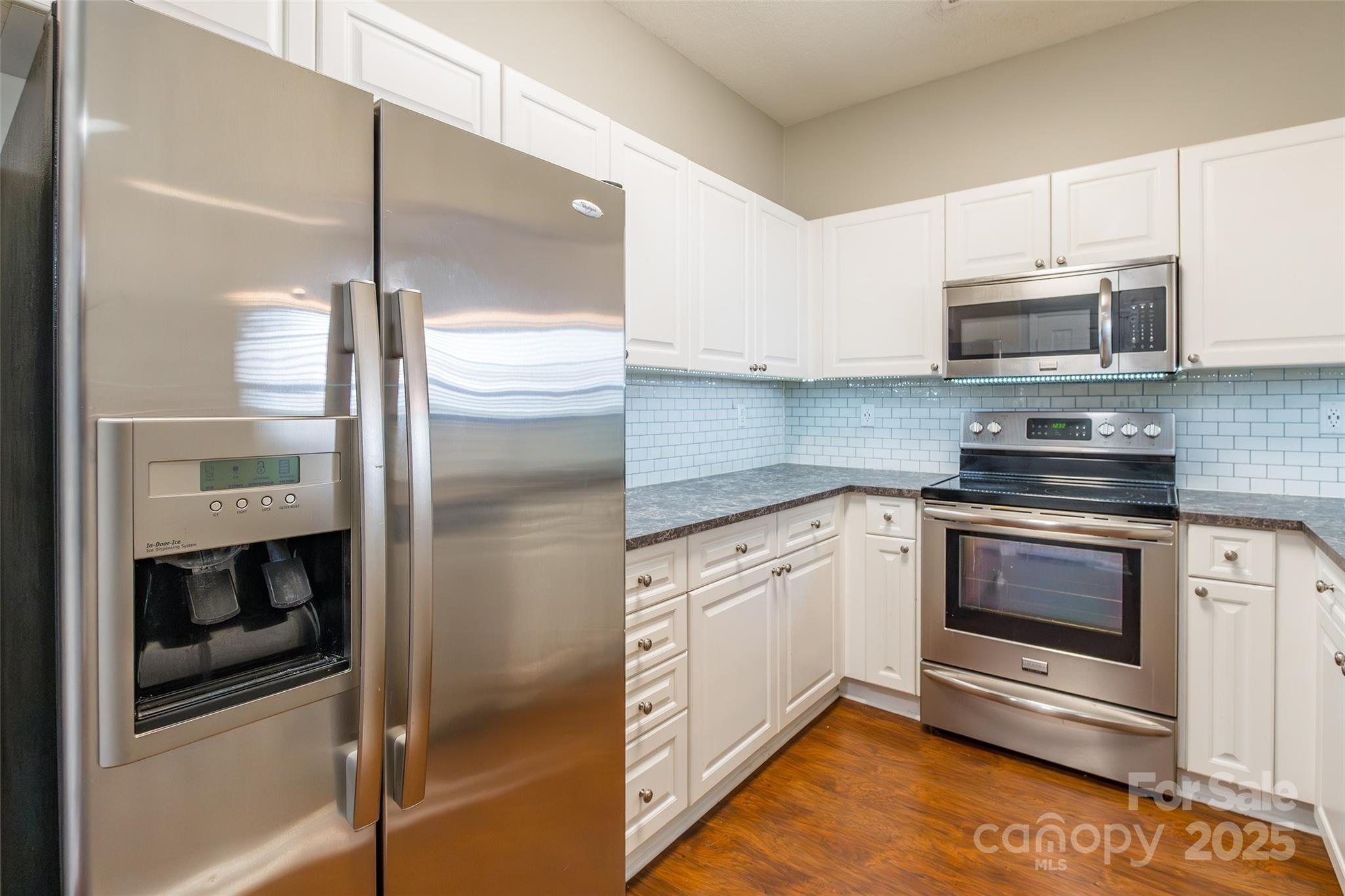 Savannah Townhomes - Residential