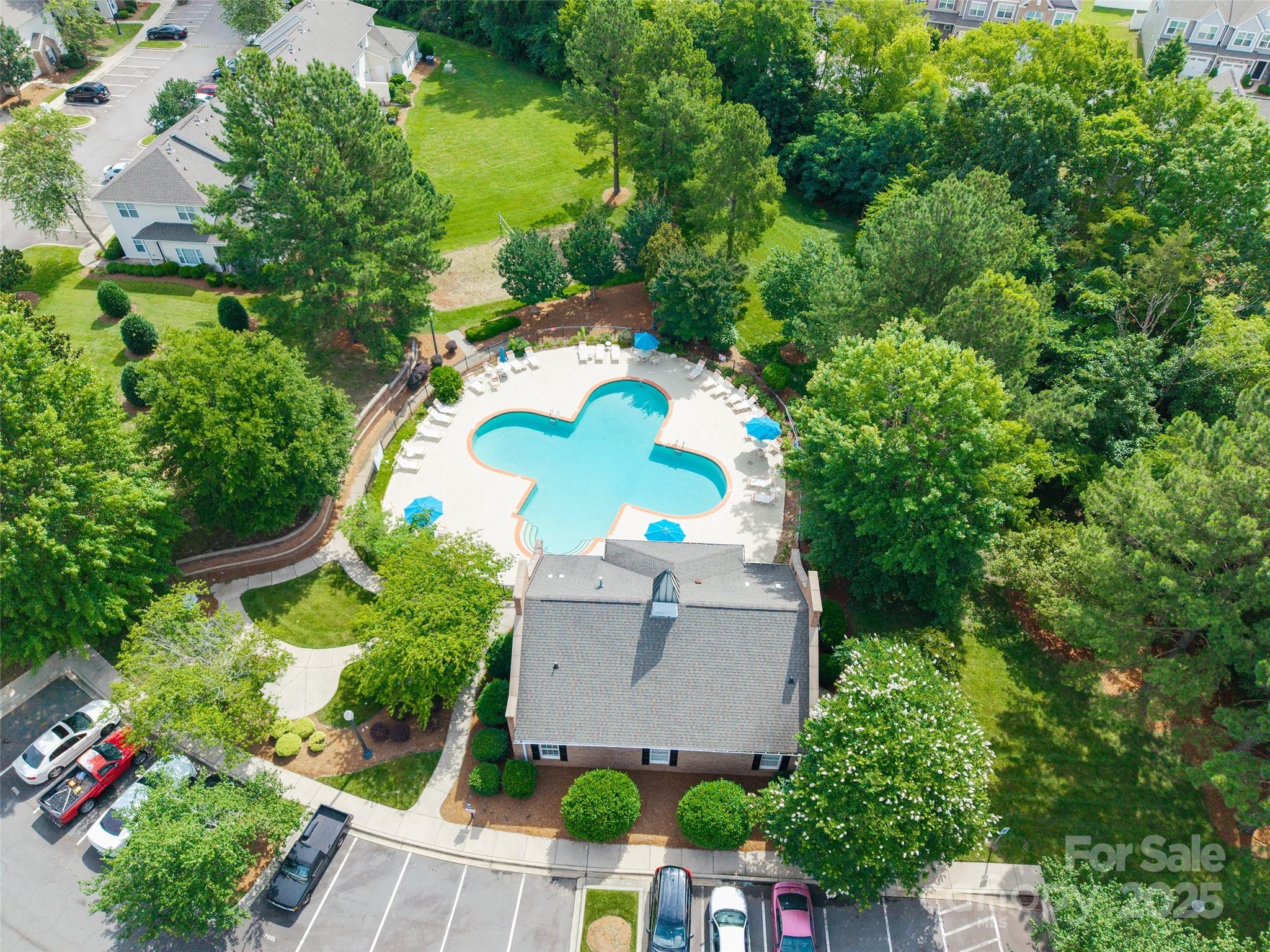 Savannah Townhomes - Residential