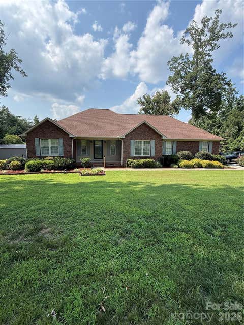 Photo of 1005 Spring Rock Drive, Salisbury, NC 28146 (MLS # 4412191)