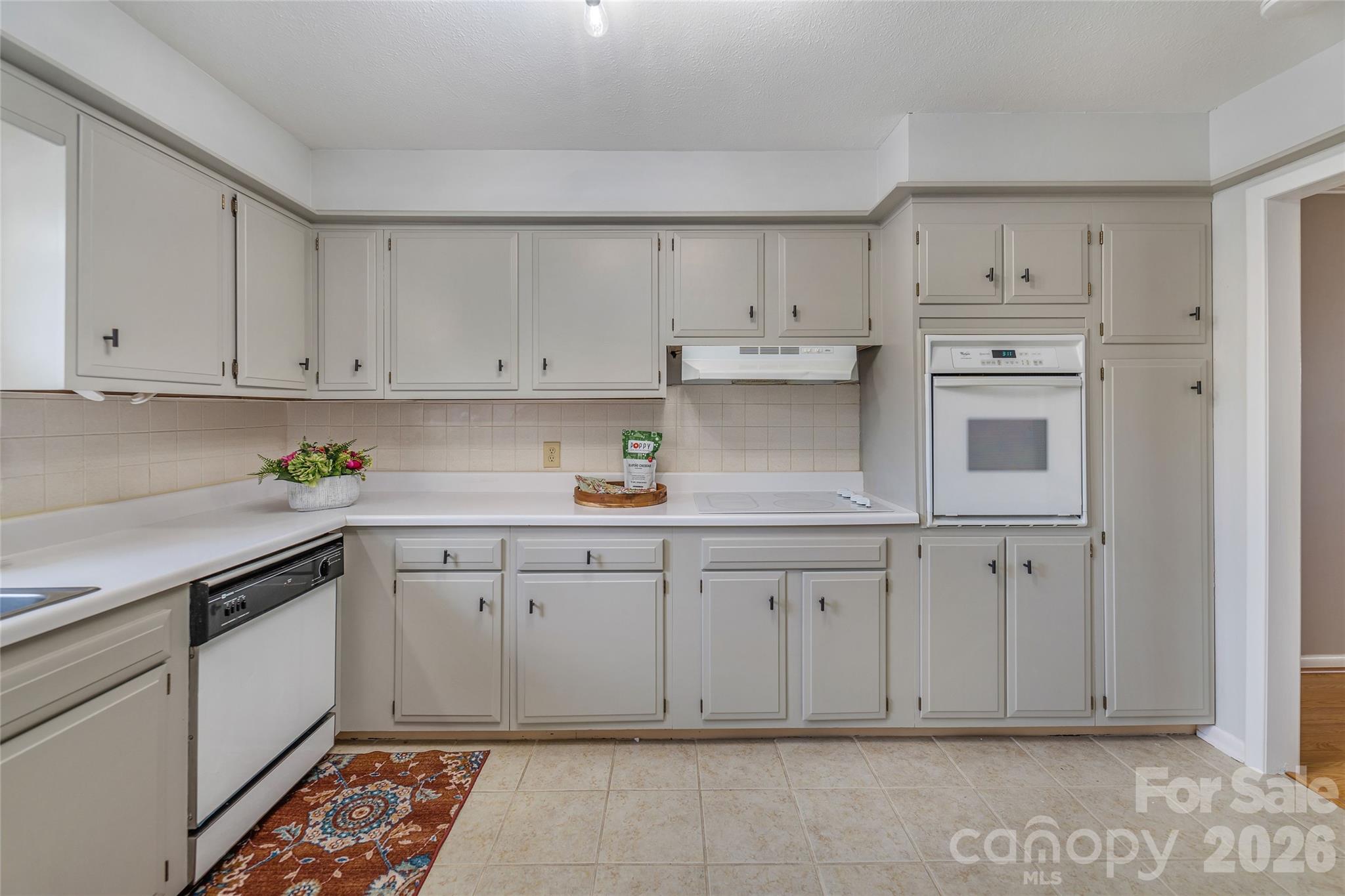 Flat Rock Manor - Residential