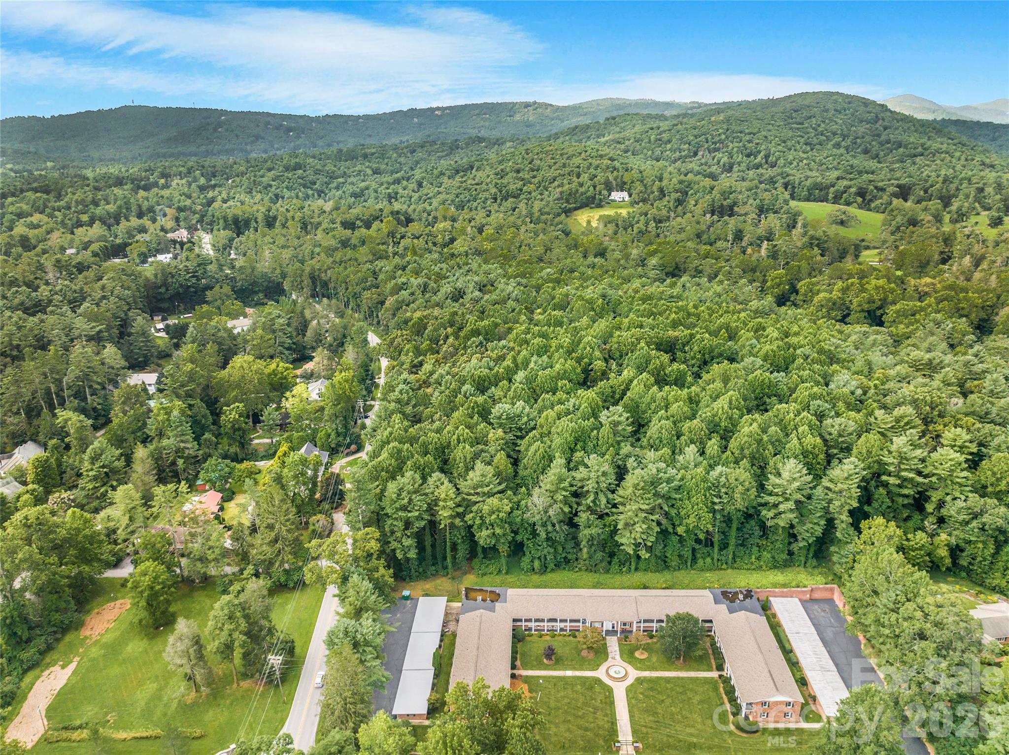 Flat Rock Manor - Residential