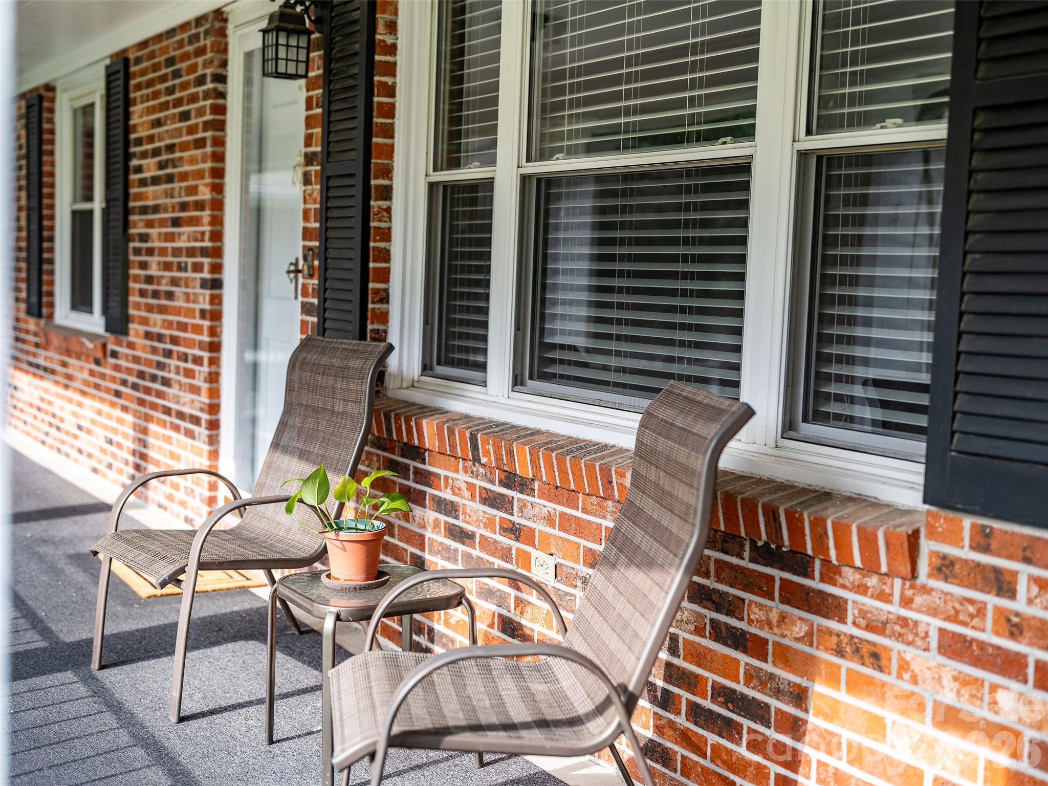 Flat Rock Manor - Residential