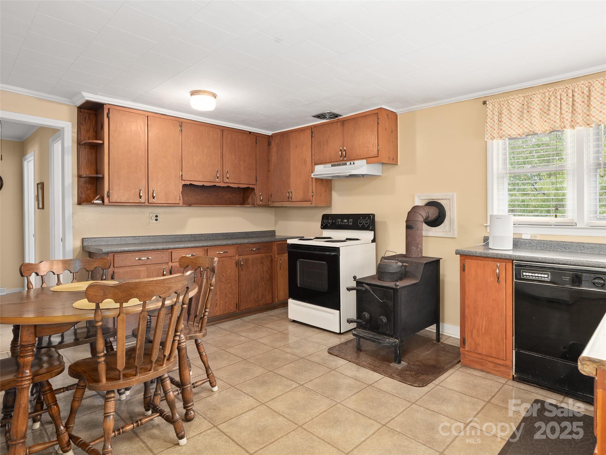 426 Sunset Circle