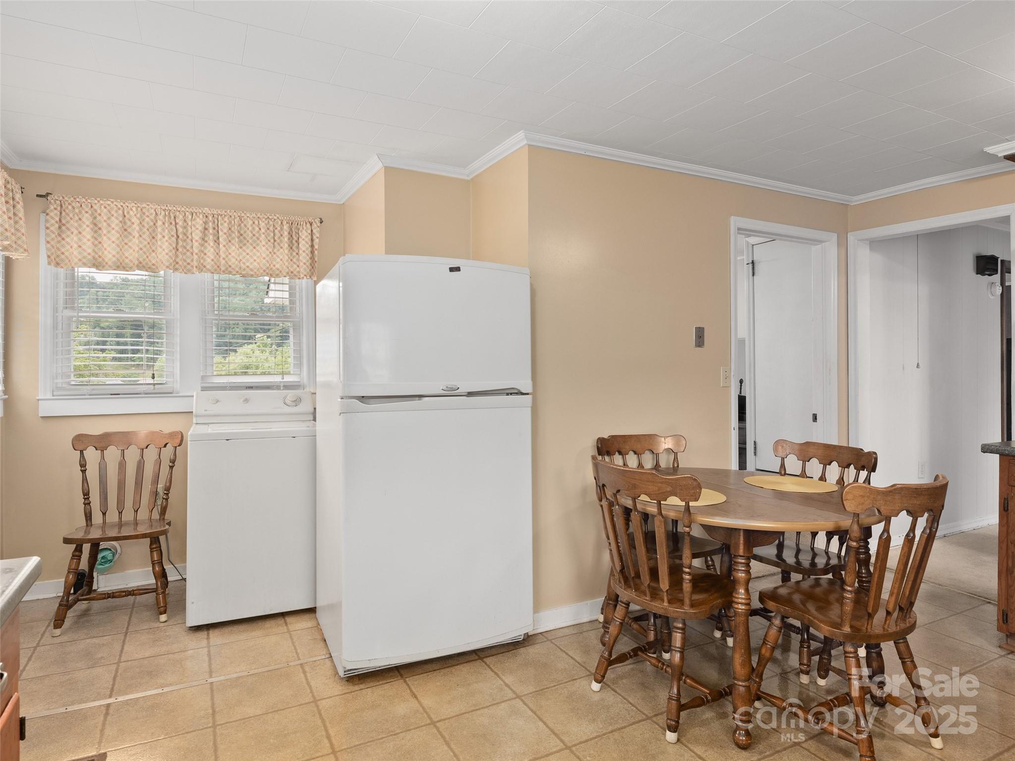 426 Sunset Circle