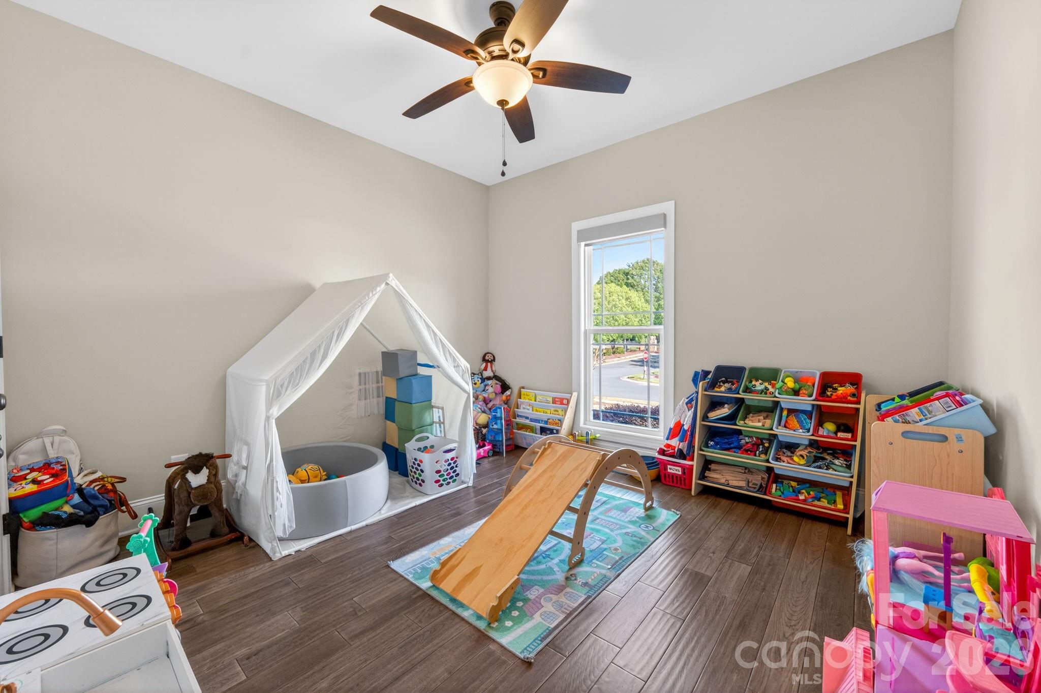 Ruby Ridge - Residential