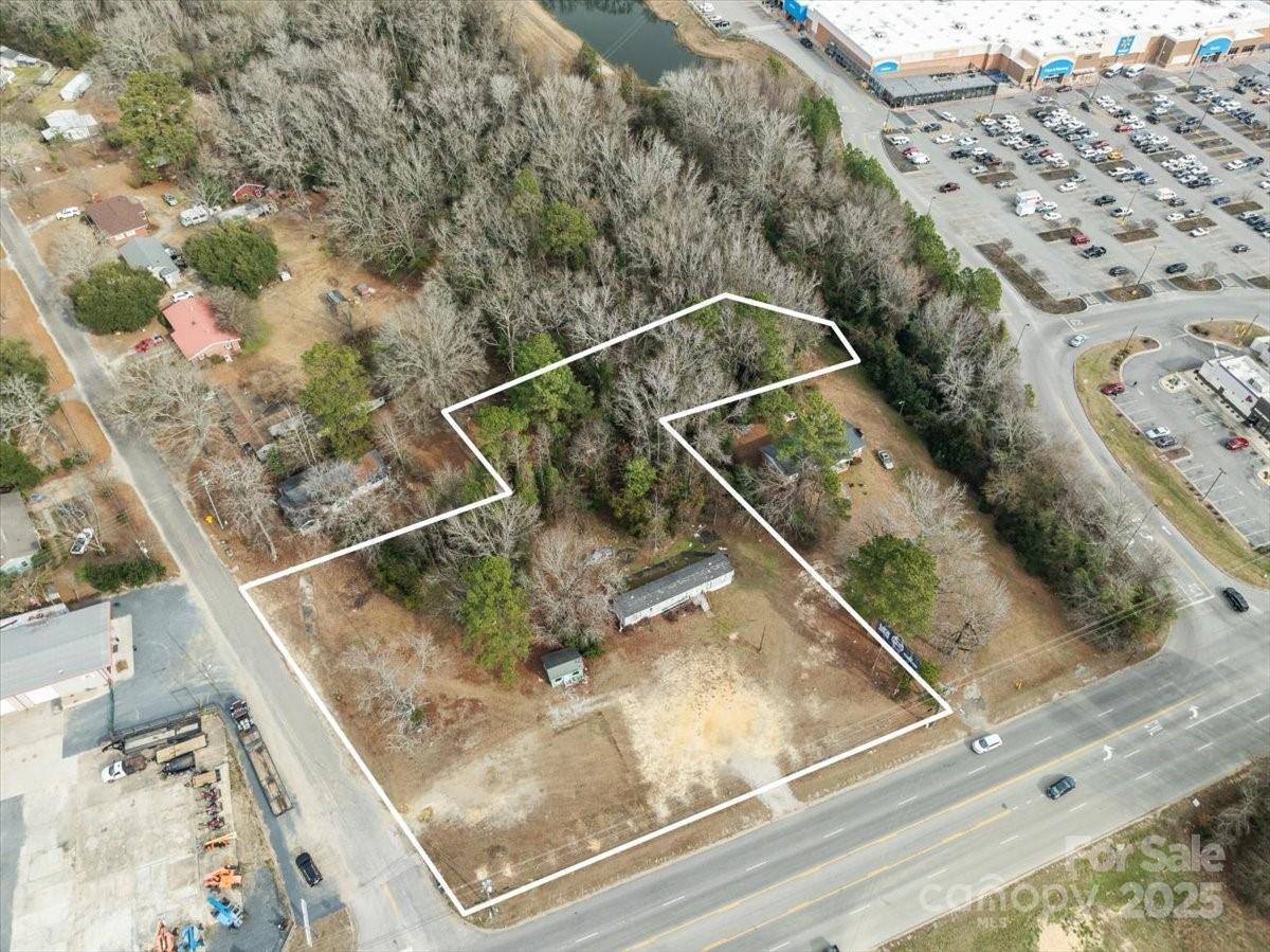 1048 Chesterfield Highway