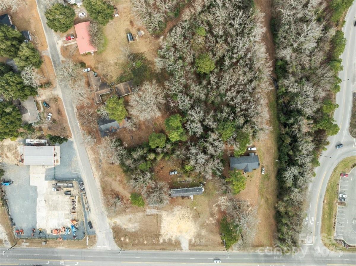 1048 Chesterfield Highway