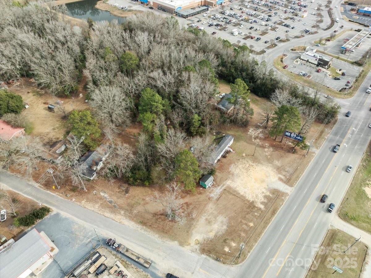 1048 Chesterfield Highway