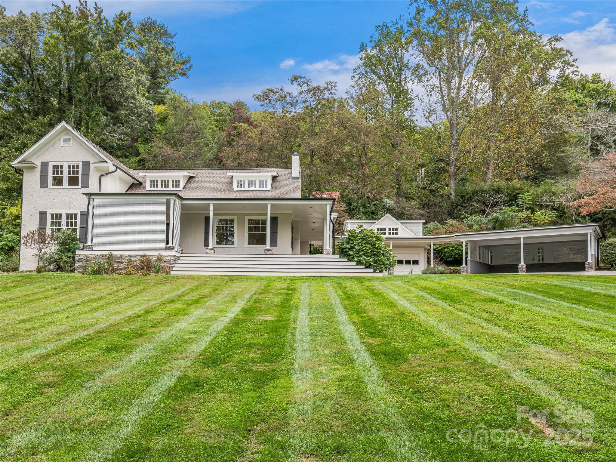 111 Rathfarnham Circle