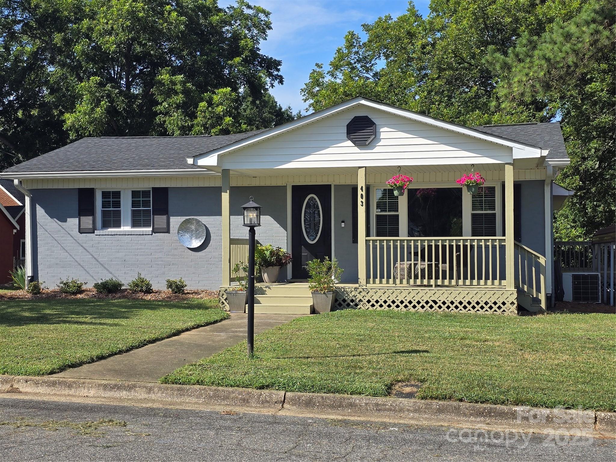 403 Stevens Street