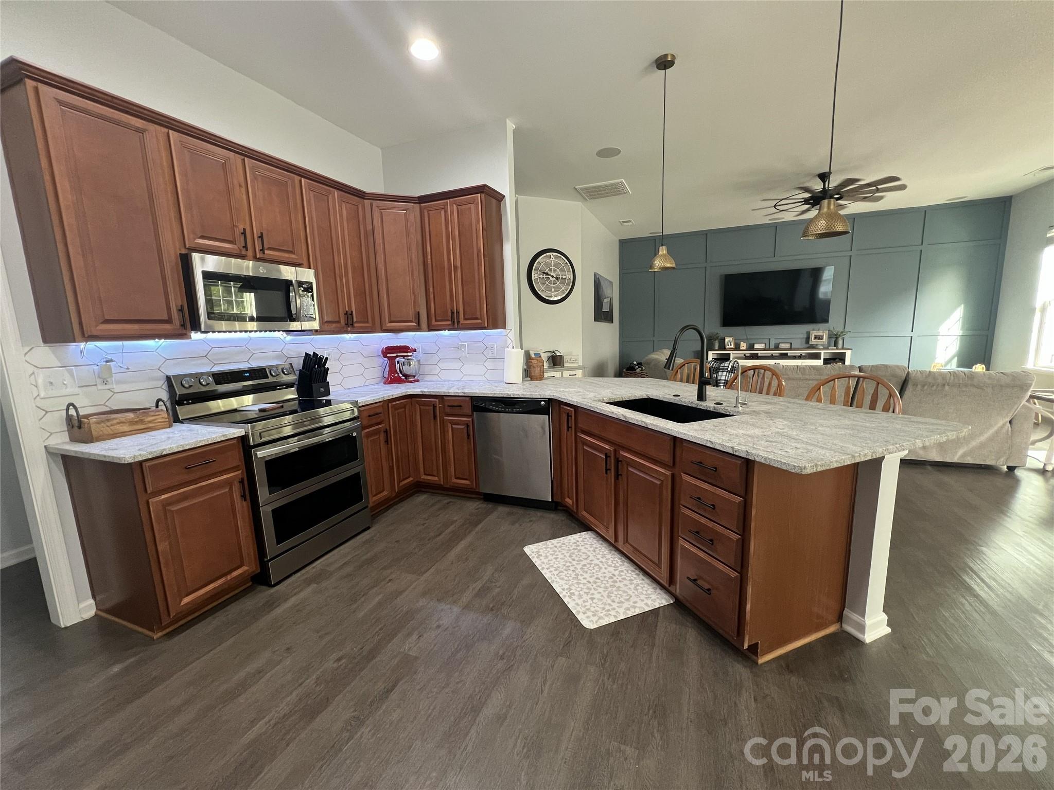 4851 Summerside Drive