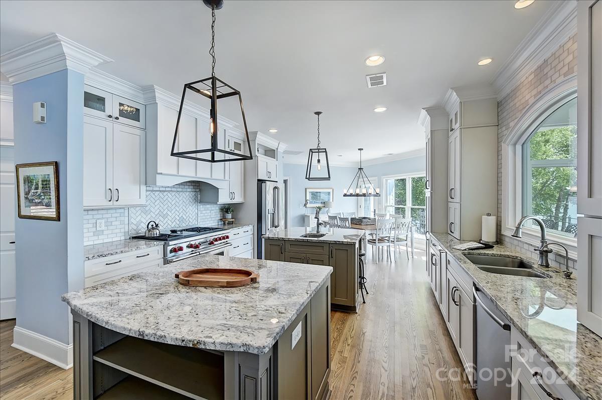 Lakepointe South - Residential