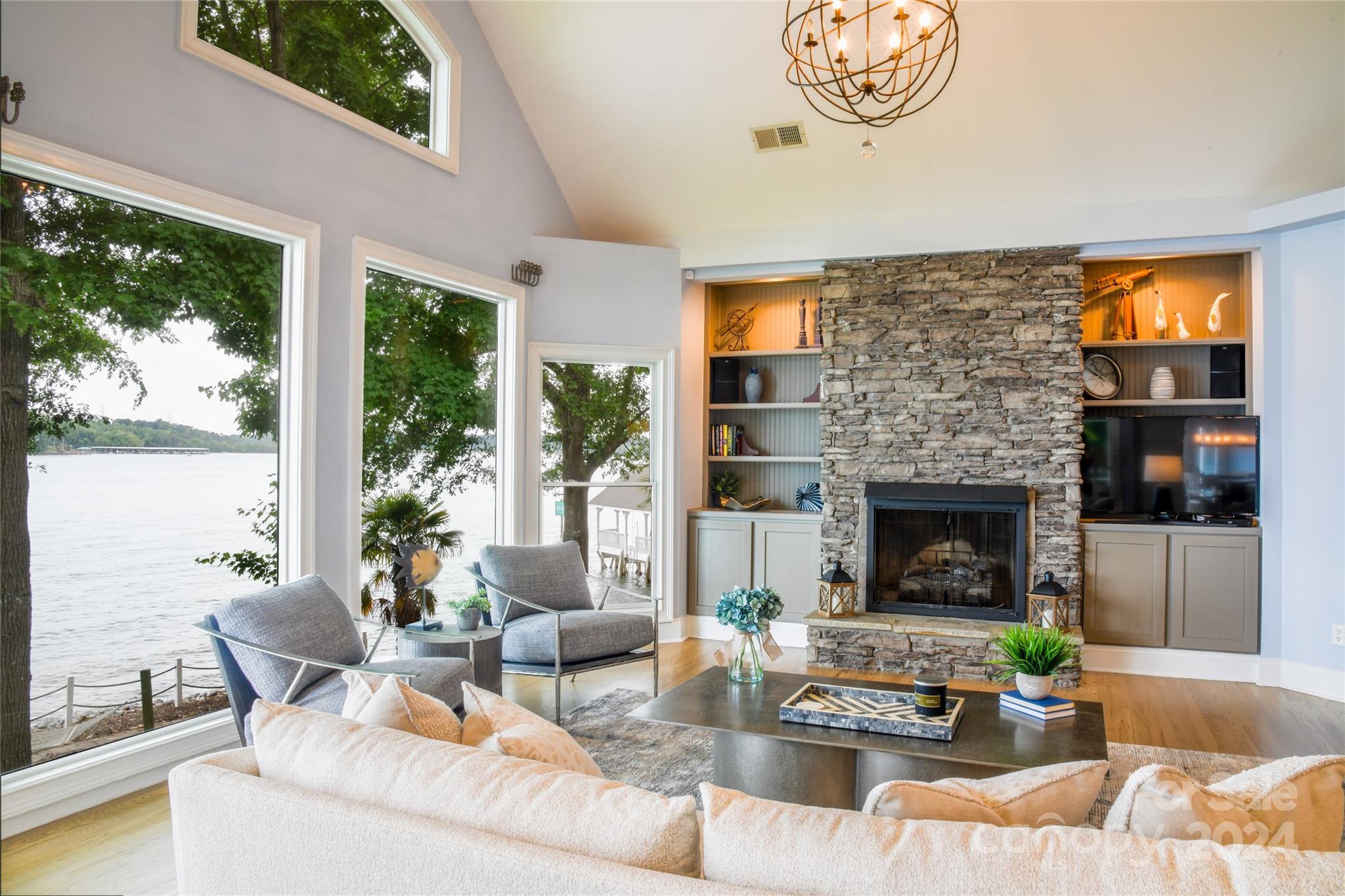 Lakepointe South - Residential