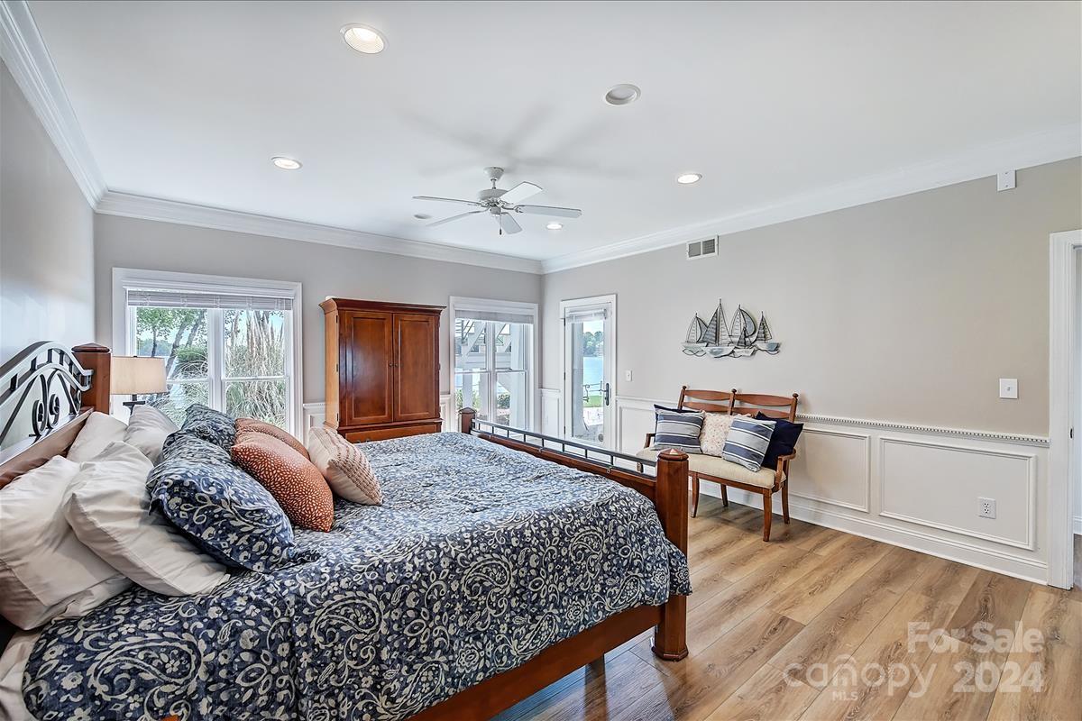 Lakepointe South - Residential