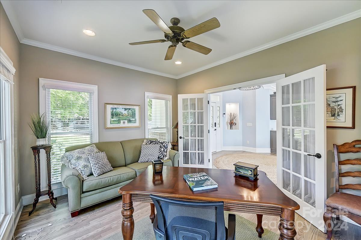 Lakepointe South - Residential