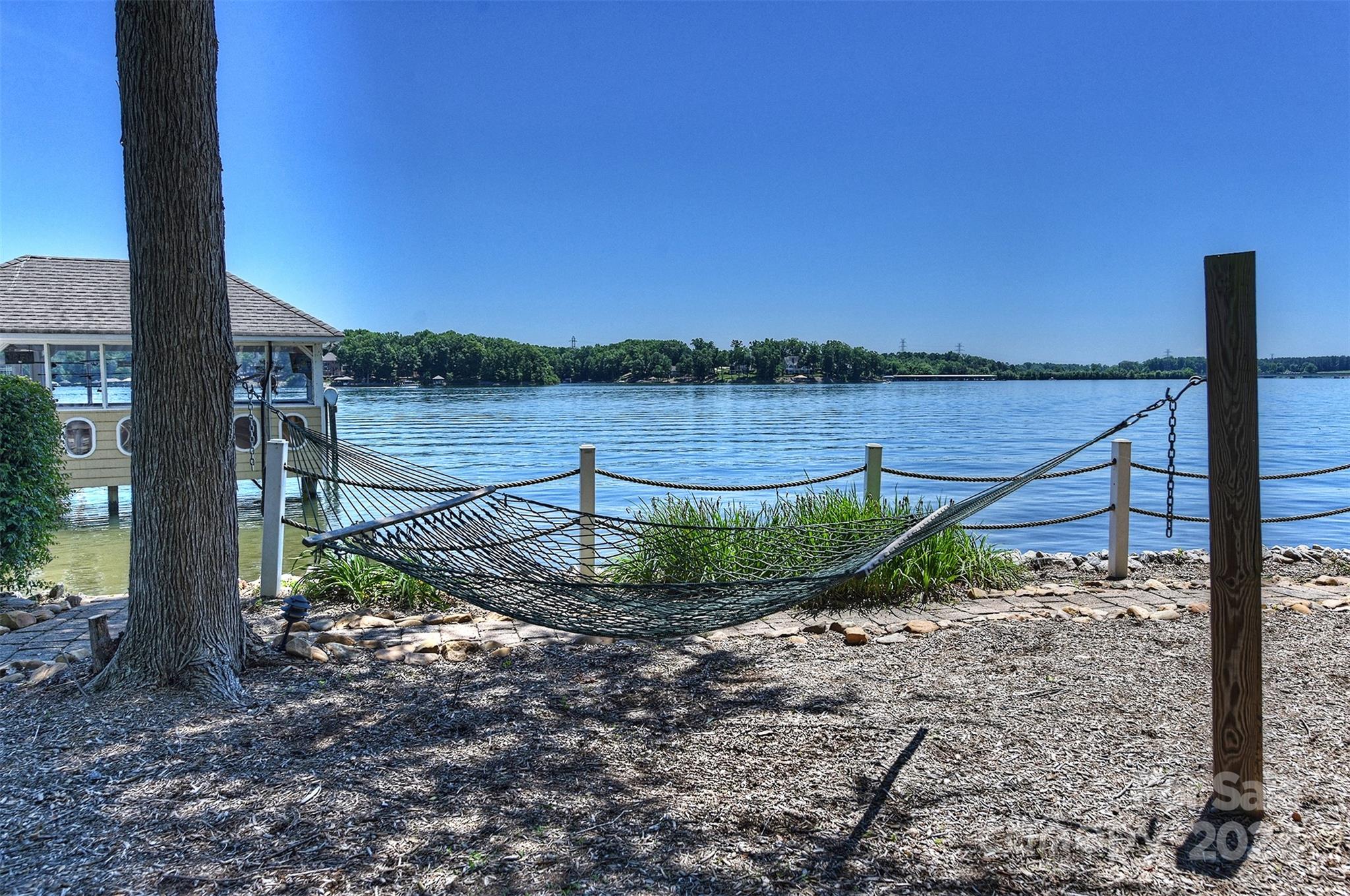 Lakepointe South - Residential