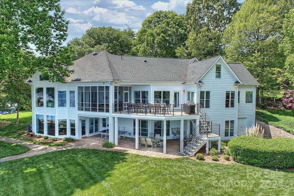 Lakepointe South - Residential