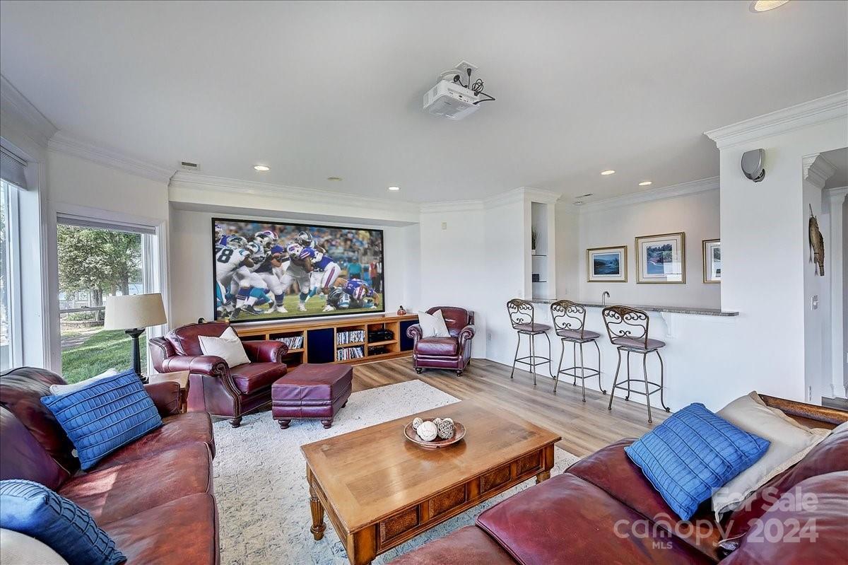 Lakepointe South - Residential