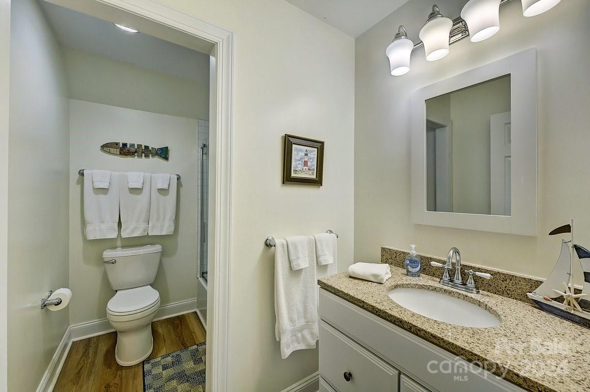 Lakepointe South - Residential