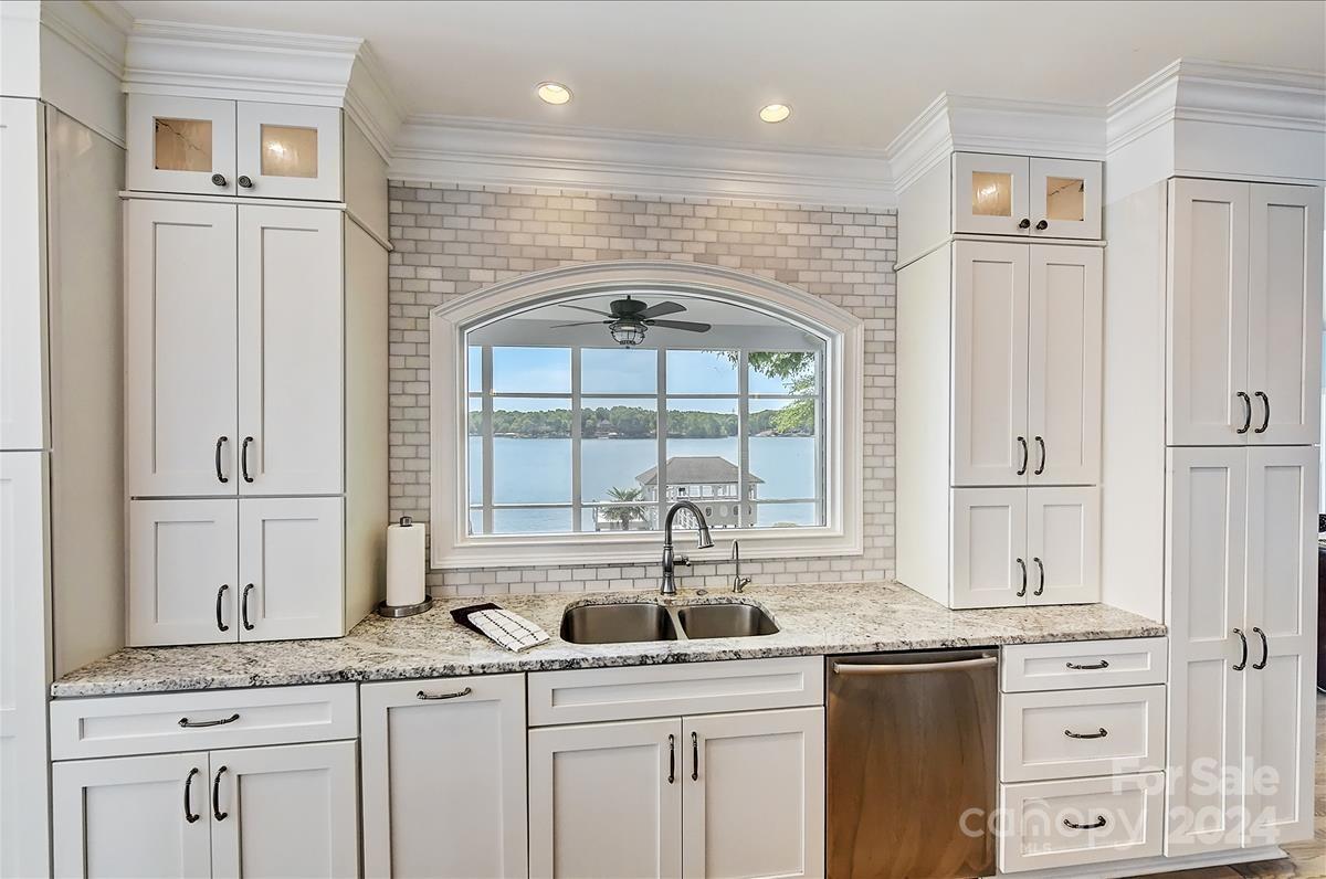 Lakepointe South - Residential