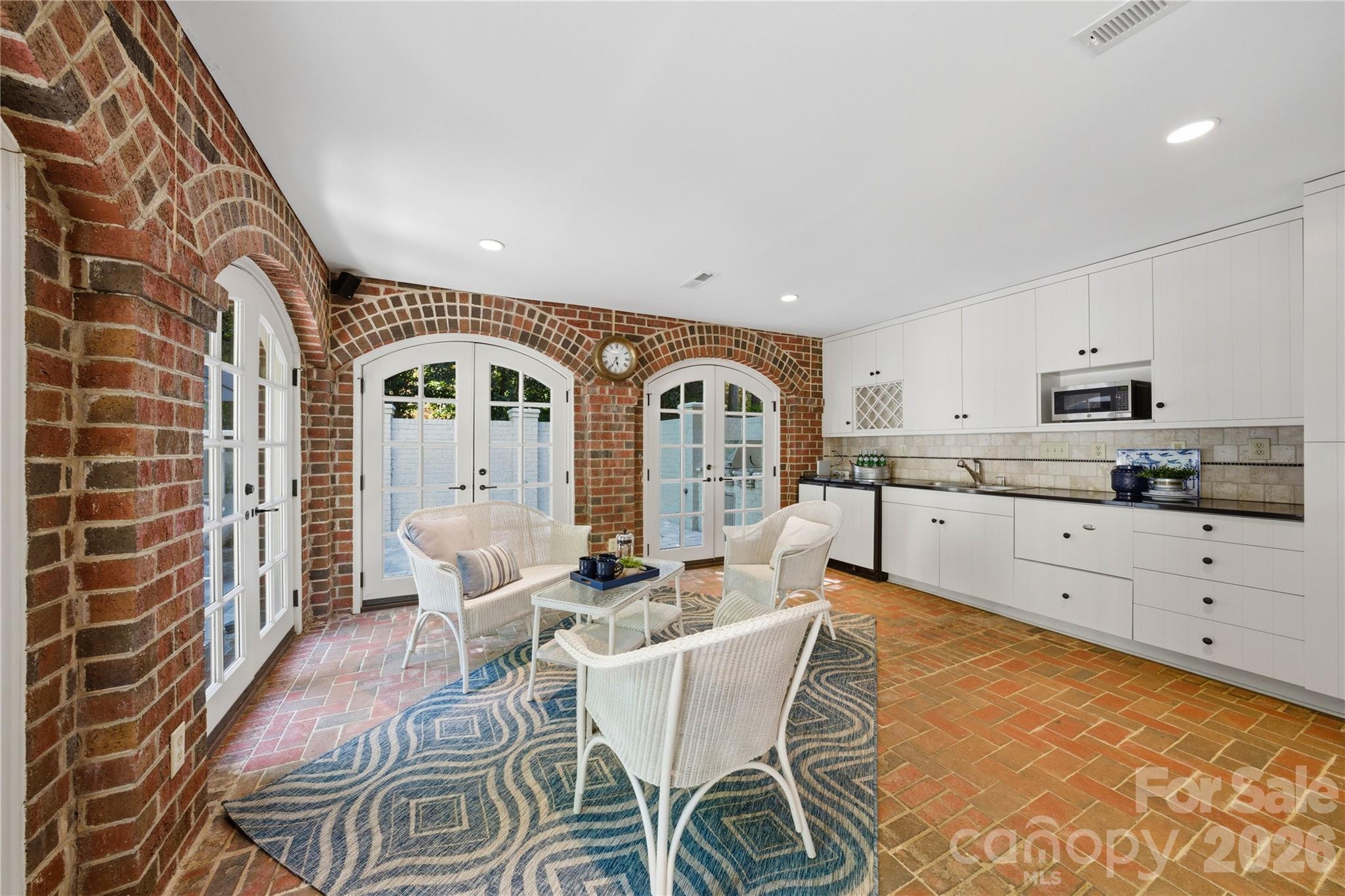 Royden - Residential