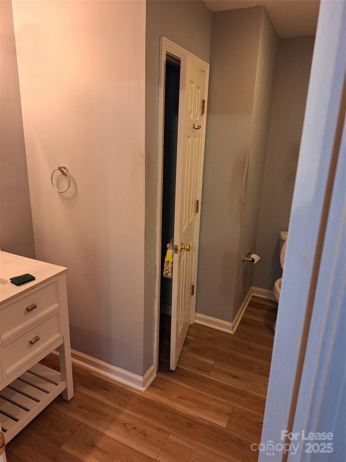 English Garden Park - Residential Lease