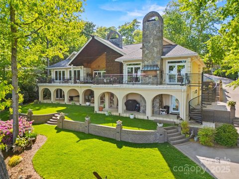 Photo of 16 Sunrise Point Court, Lake Wylie, SC 29710 (MLS # 4229214)