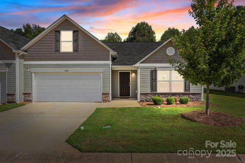 Photo of 1405 Amberlight Circle, Salisbury, NC 28144 (MLS # 4309768)