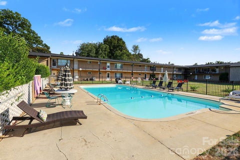 Photo of 3010 Crosby Road #224, Charlotte, NC 28211 (MLS # 4426146)