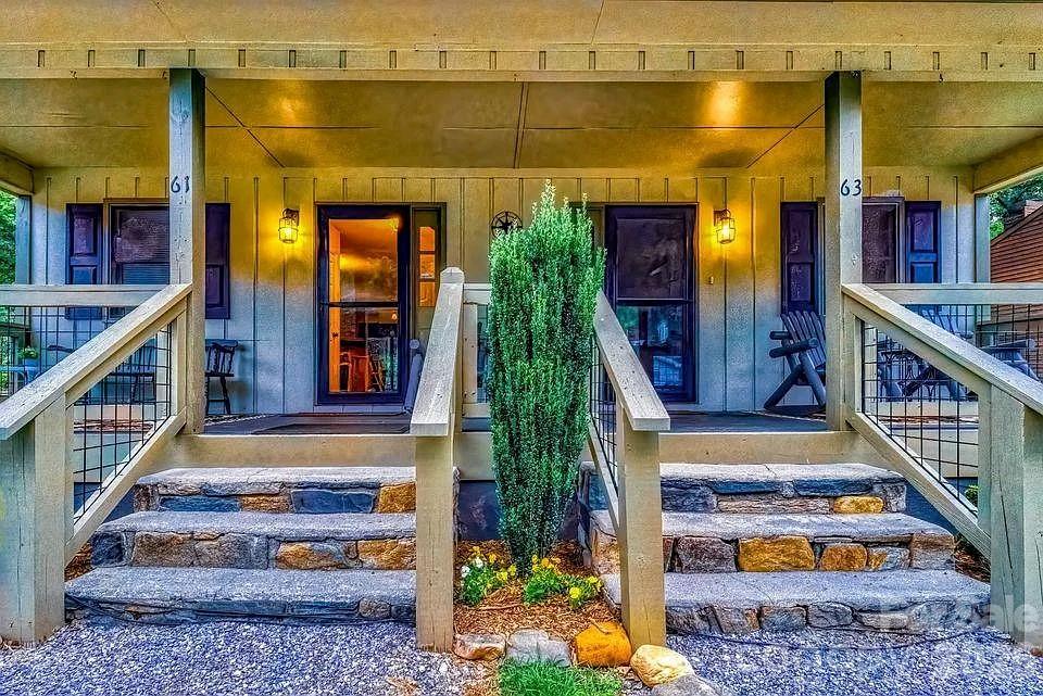 61 & 63 Riverside Villa Drive