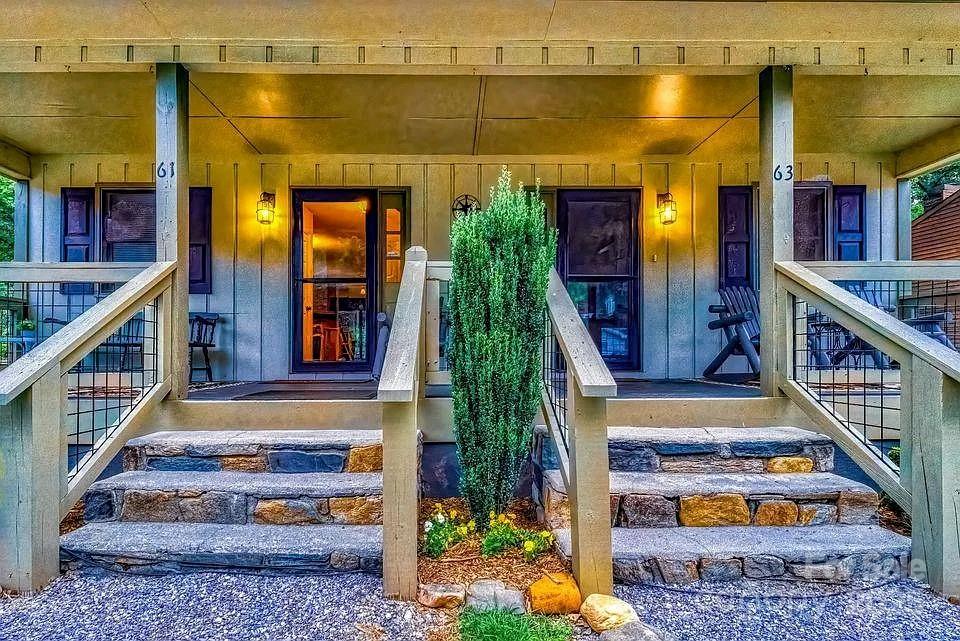 61 & 63 Riverside Villa Drive