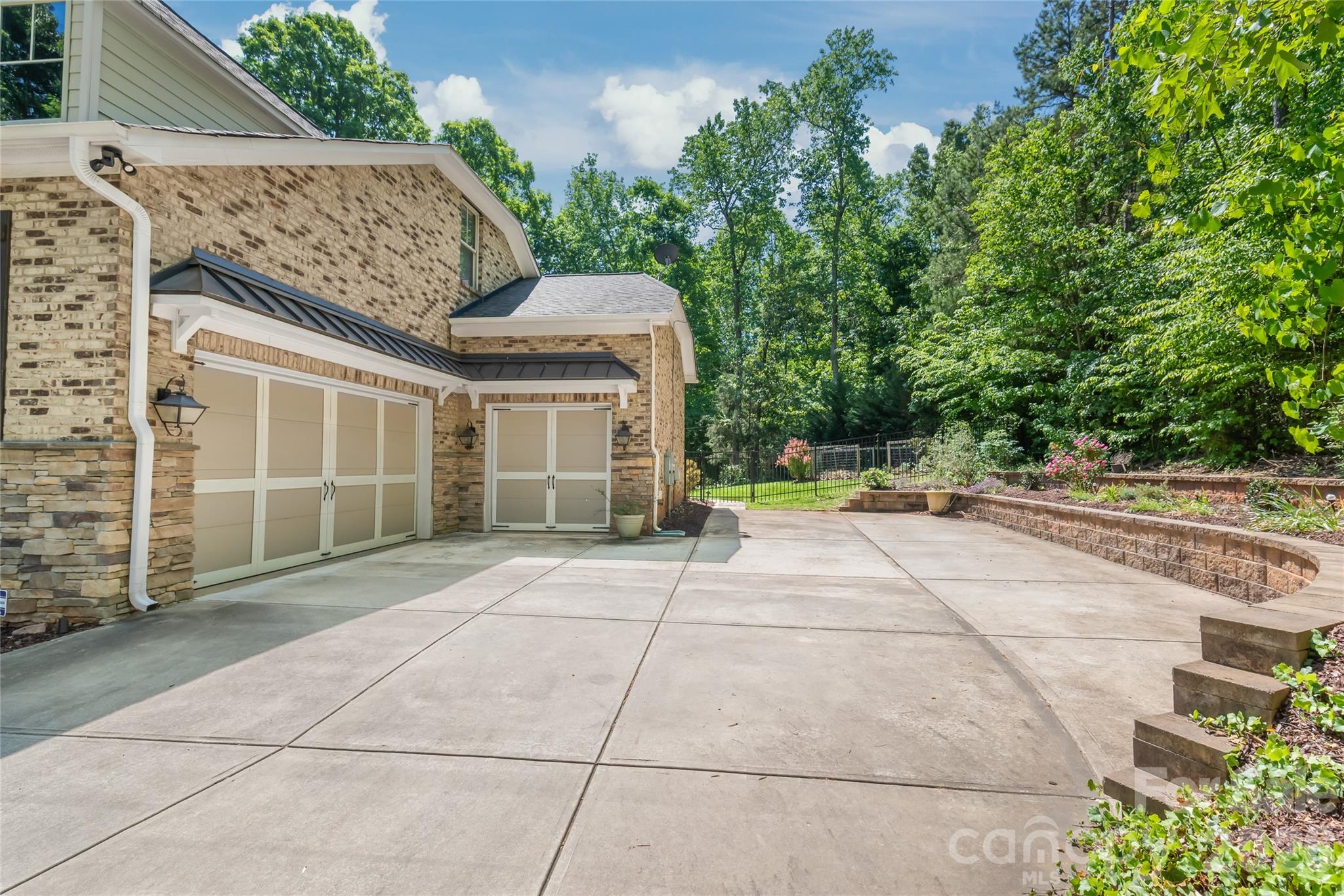 Woodcliff - Residential