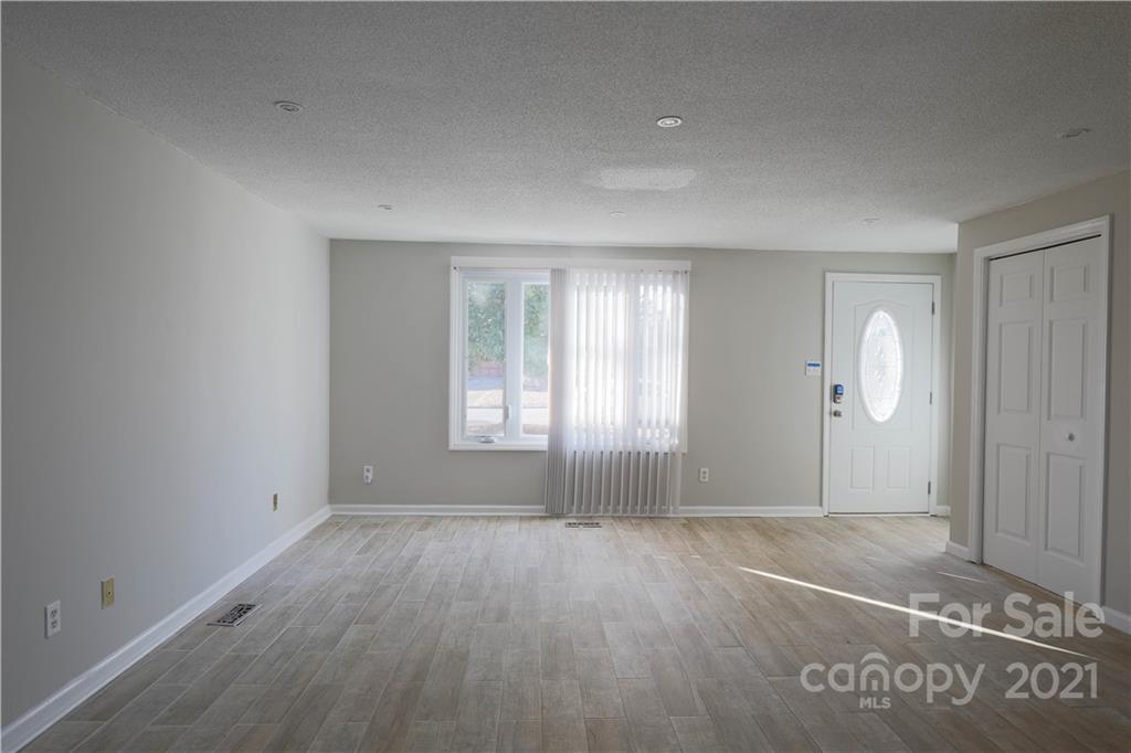 Holly Hills - Residential