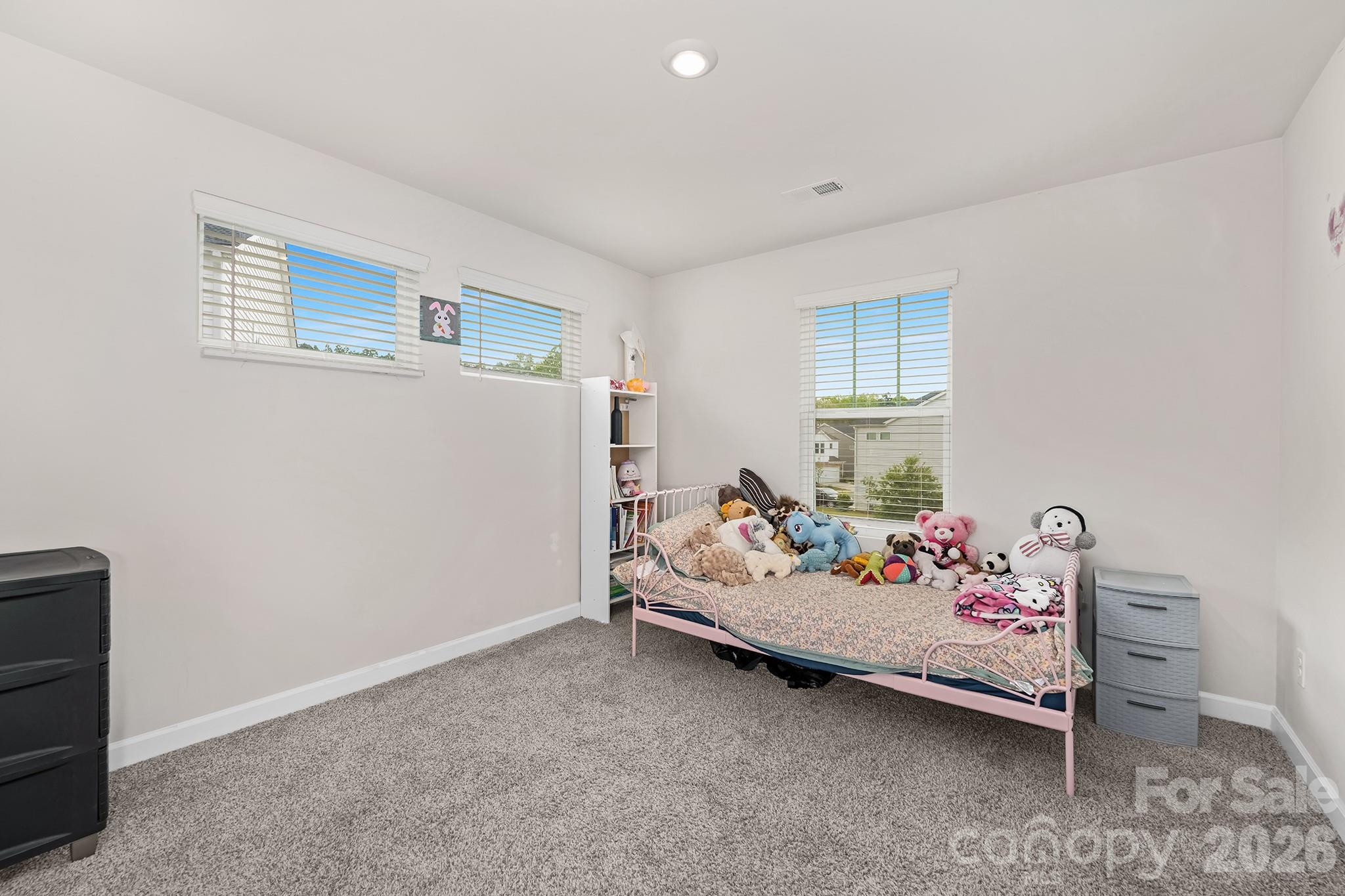 Anniston Chase - Residential