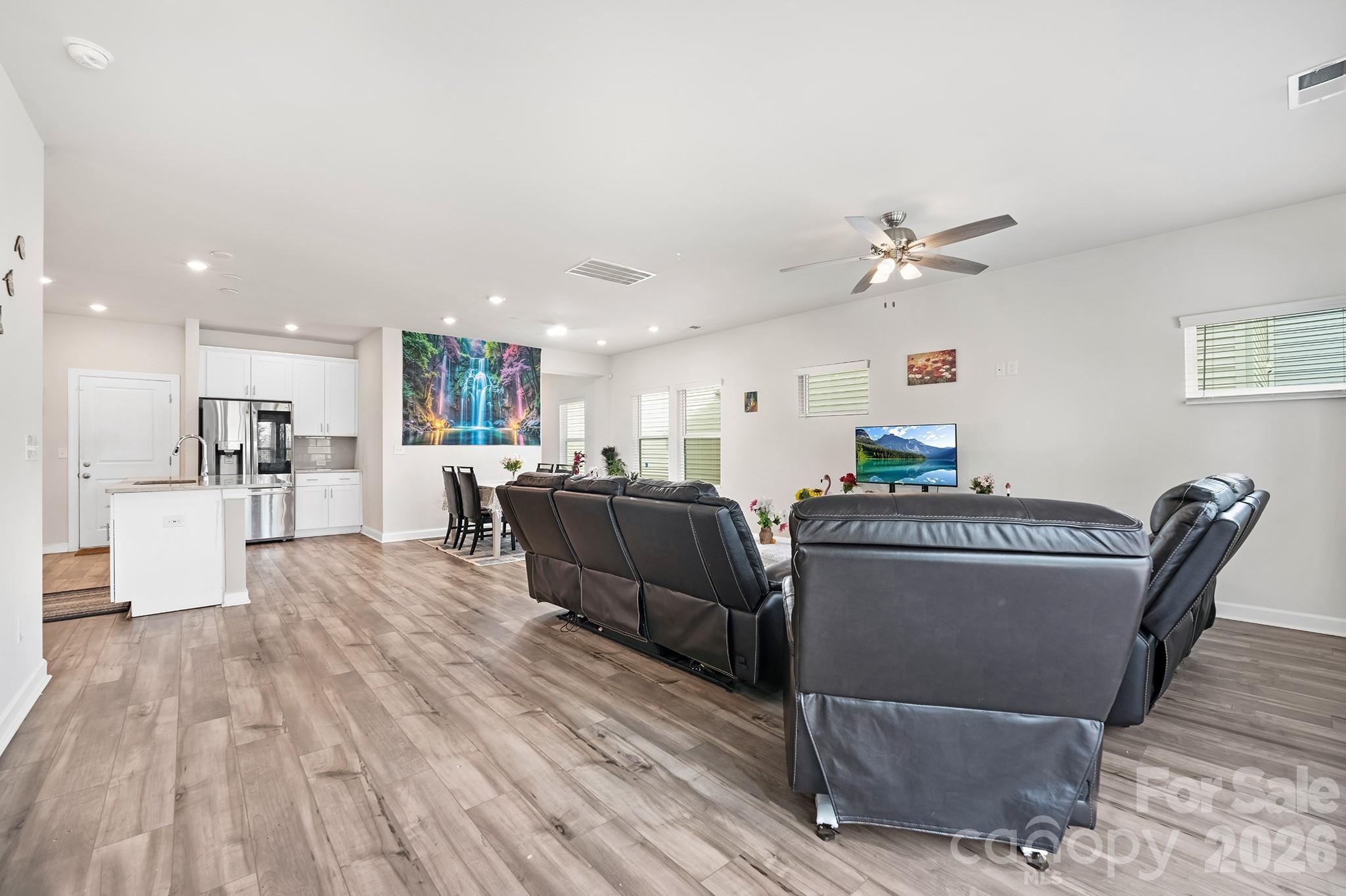 Anniston Chase - Residential