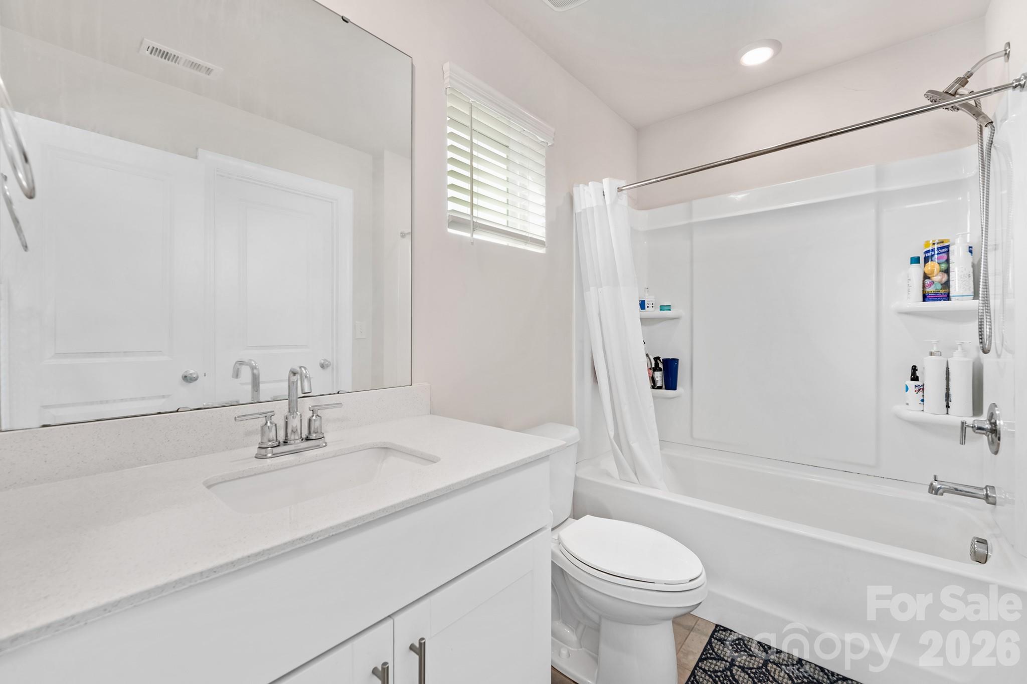 Anniston Chase - Residential