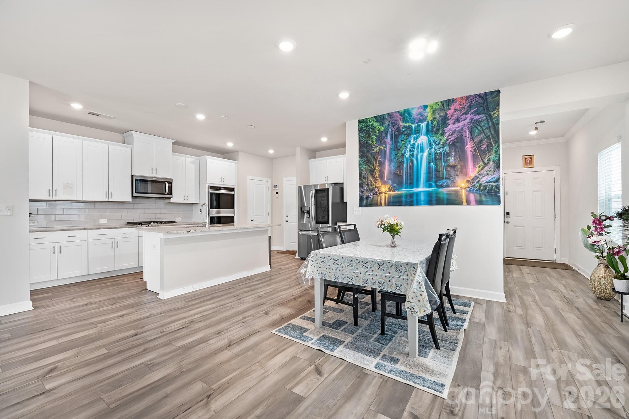 Anniston Chase - Residential