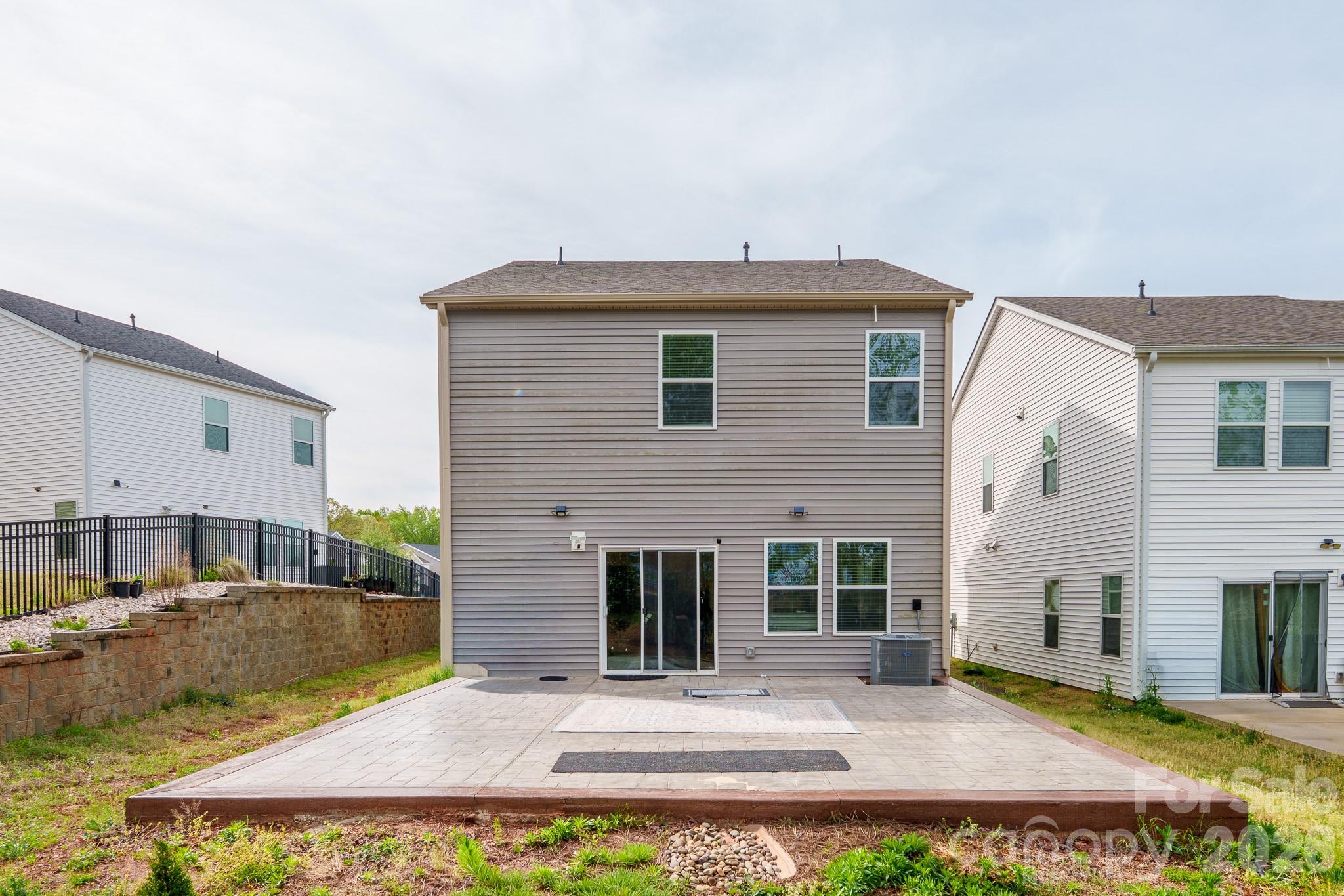 Anniston Chase - Residential