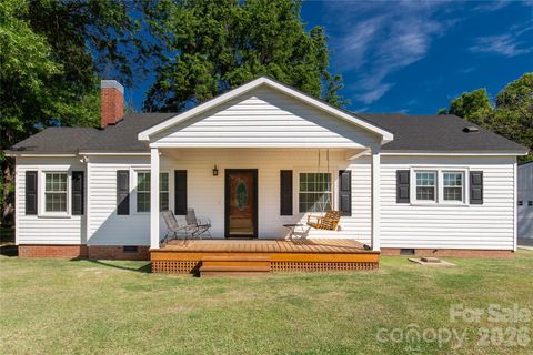 Photo of 175 Bailey Road, Lancaster, SC 29720 (MLS # 4369121)