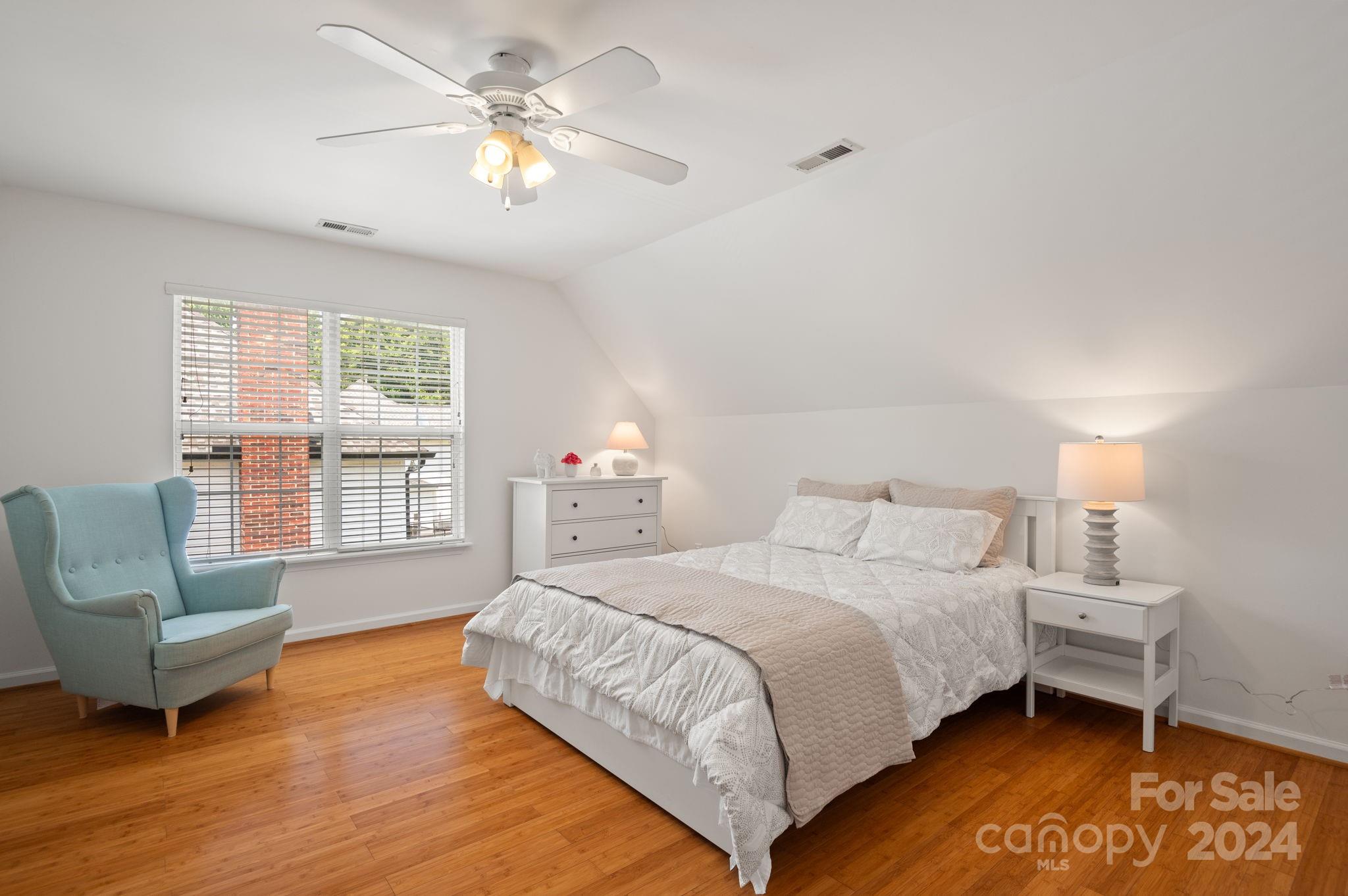 Knightsbridge - Residential