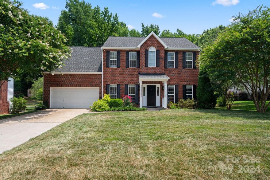 LOCATION, LOCATION, LOCATION. Nestled in the established Knightsbridge Community this 4 bedroom move in ready home has fresh paint throughout, new laminate hardwoods downstairs, beautiful hardwoods upstairs and it is close to it all.  Shopping, Dining, Carowinds, I-77 and the Anne Springs Greenway are all less than 10 mins away.  The community features a pool, clubhouse, tennis/pickleball courts, Basketball court, Kiddy pool and RV/Boat storage. This home is in an unincorporated Fort Mill area and only pays York County property taxes.