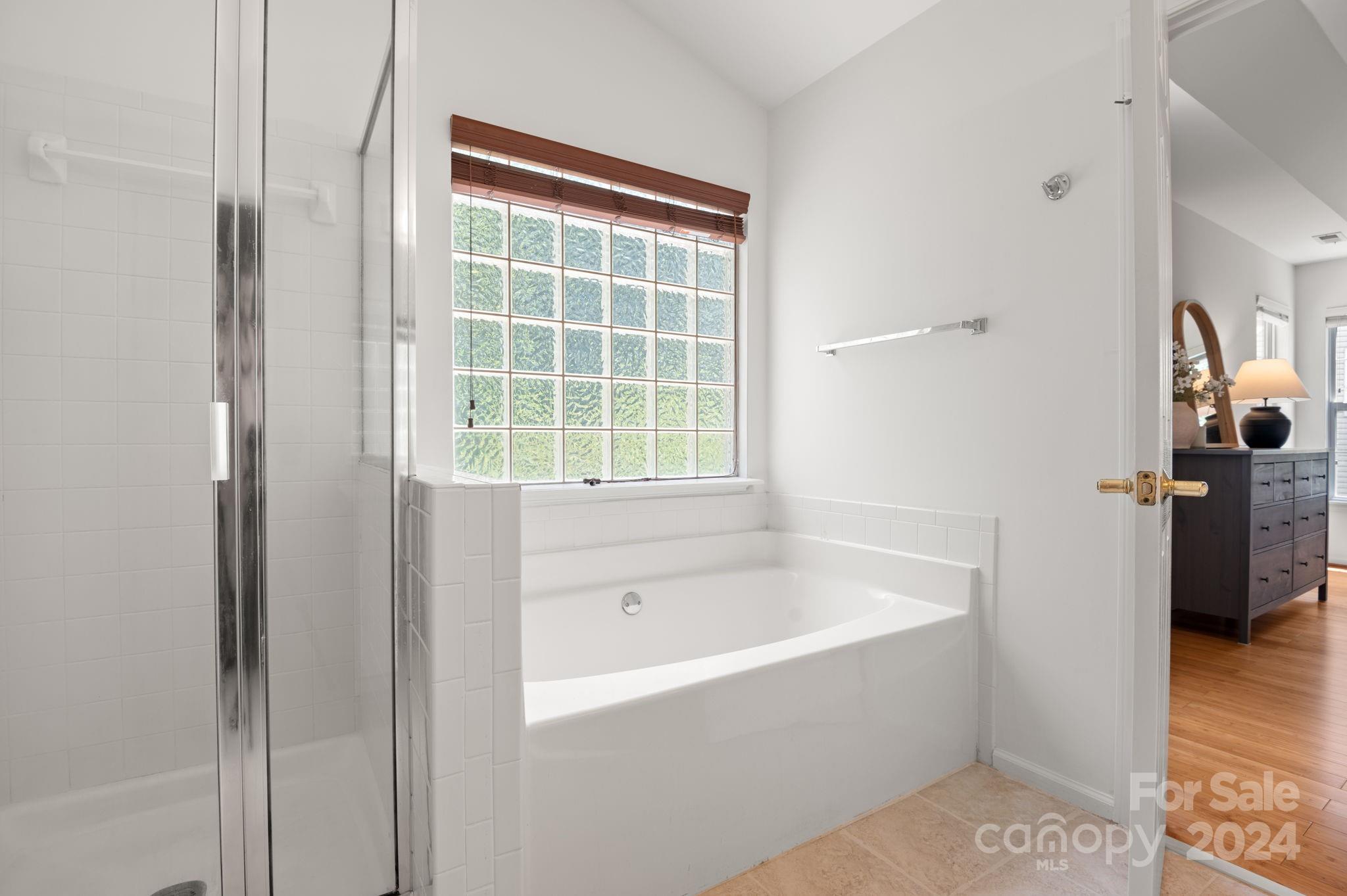 Knightsbridge - Residential