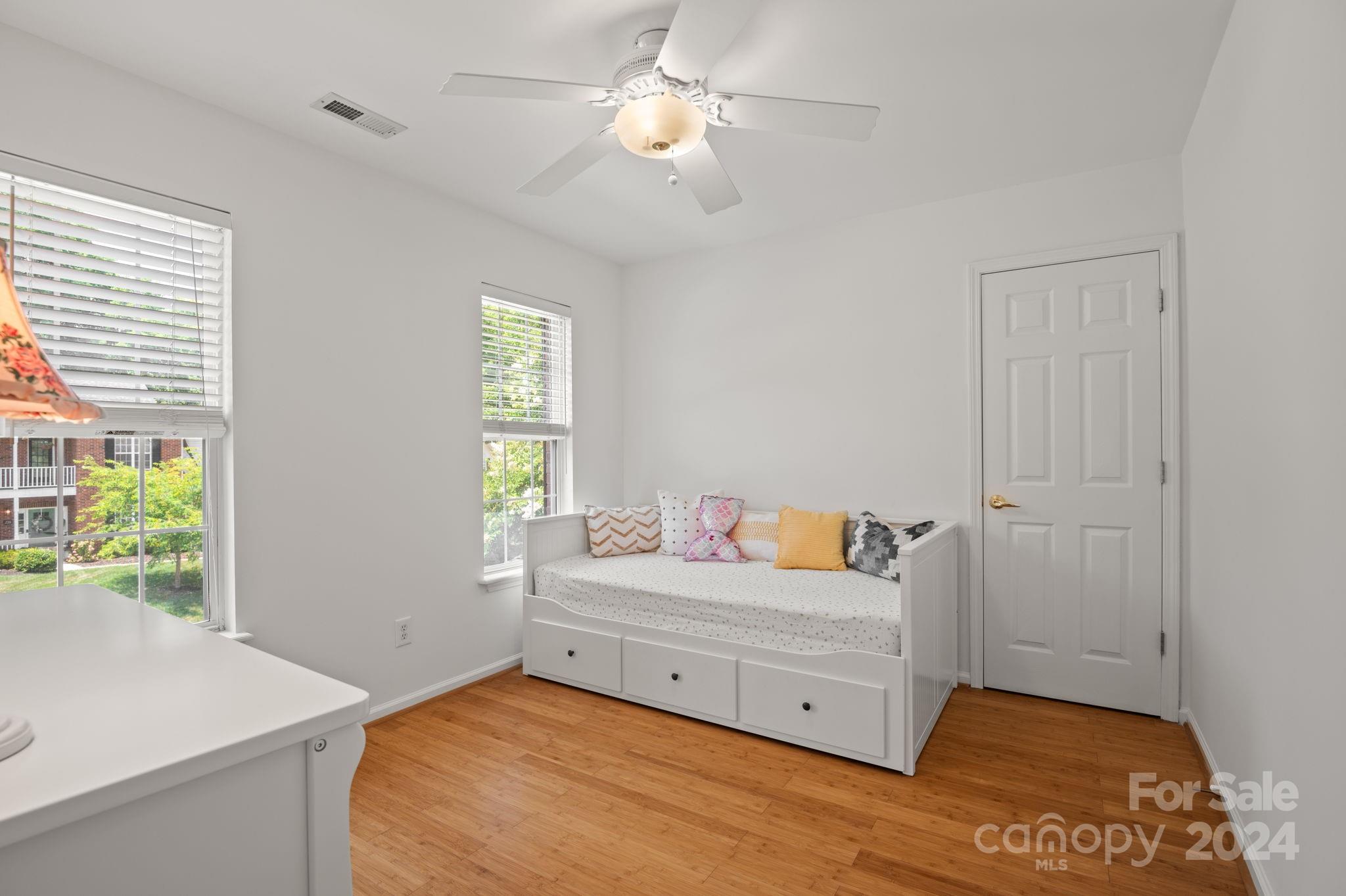 Knightsbridge - Residential