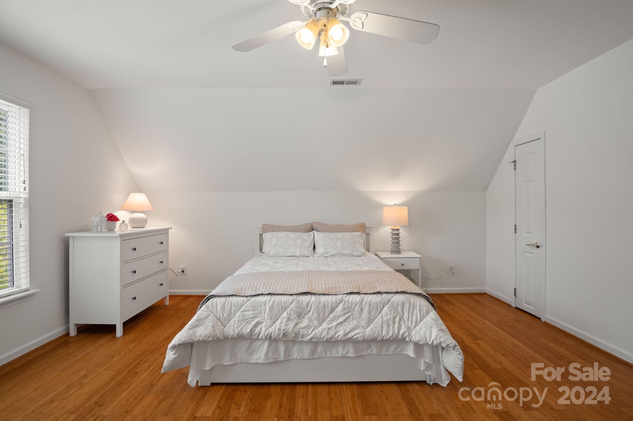 Knightsbridge - Residential