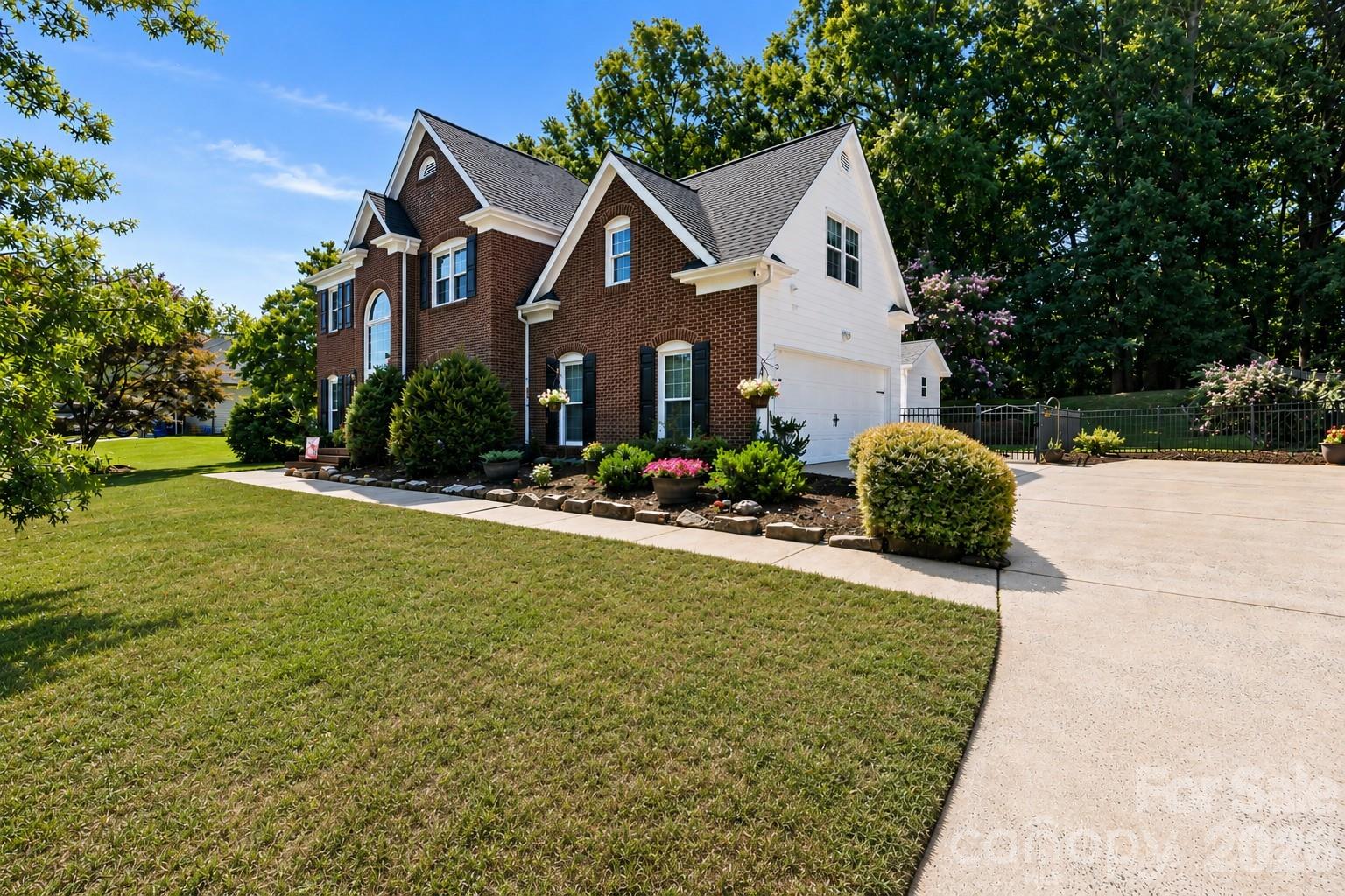 635 Highland Ridge Road