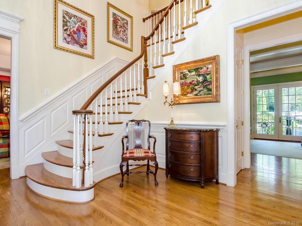 Hampton Manor - Residential