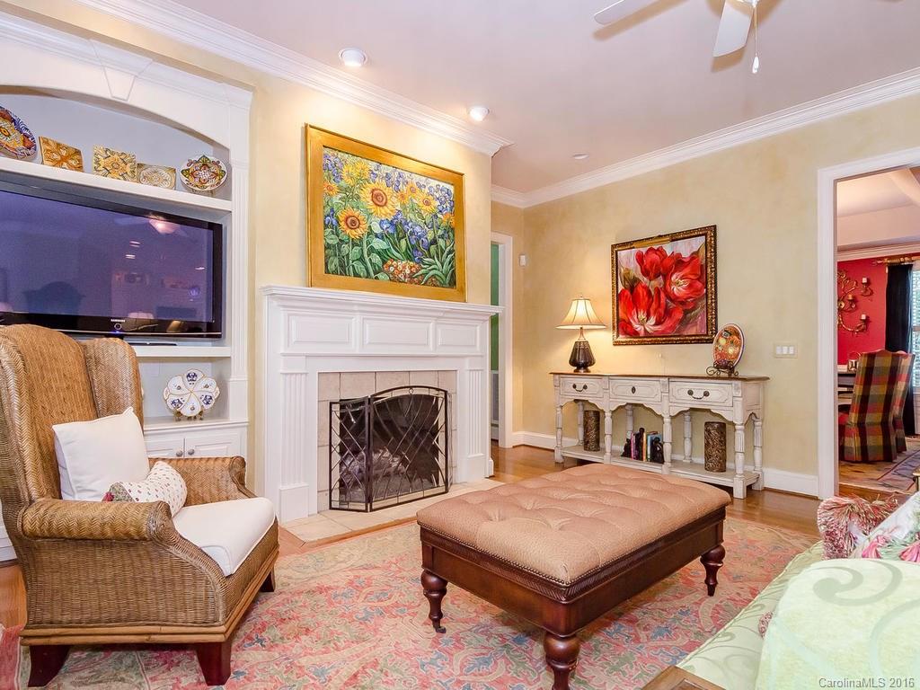 Hampton Manor - Residential